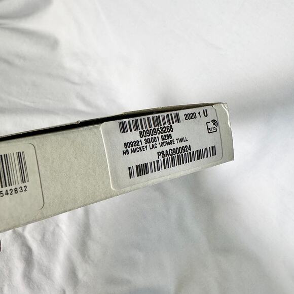 GUCCI x DISNEY Collab Mickey Neck Bow Scarf NIB - Picture 6 of 10